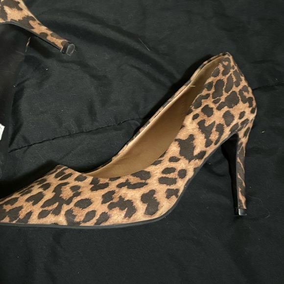Printed stiletto heel size 8 Torrid - Picture 2 of 3